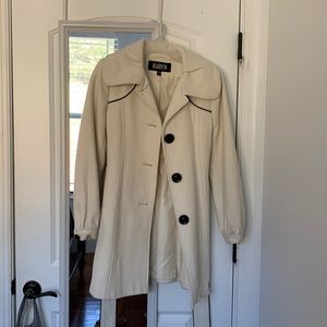 Winter offwhite overcoat